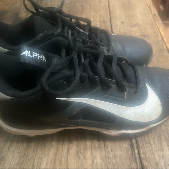 This is a Nike Alpha Menace Shark football cleat. Size 7 - Picture 2 of 9